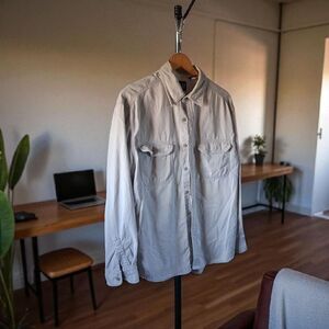 GAP Men’s Long Sleeve Button-Down Shirt – Beige Khaki, 100% Cotton, Size Medium